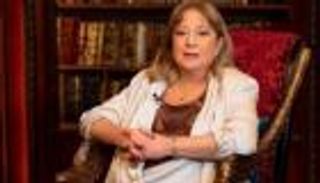 سمية الألفي في ورطة.. اتهام رسمي بإحراق شقة جارتها