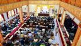 قيود وقمع وابتزاز.. حيل الحوثي تطوق عنق المنظمات الأممية الدولية