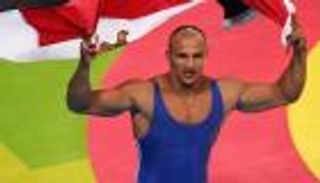 «لدينا سوء اختيار».. كرم جابر يتدخل لإنقاذ المصارعة المصرية