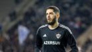بعد ثنائية «الأبطال».. مدرب بنزية يبشر بيتكوفيتش ومنتخب الجزائر