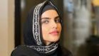 أول تعليق من سارة الودعاني على أنباء ارتباط زوجها بأخرى