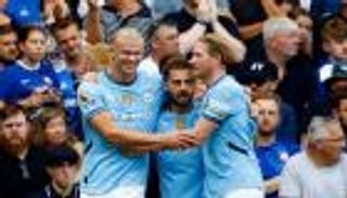 مانشستر سيتي يدهس تشيلسي ويطارد الصدارة مبكرا