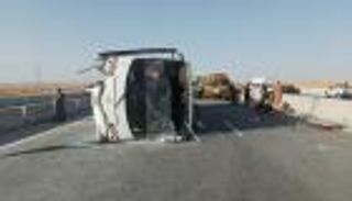 انقلاب أتوبيس على طريق سريع في مصر.. 27 إصابة