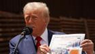 «ستقودنا لحرب عالمية ثالثة نووية».. ترامب يصد سهام انتقادات هاريس