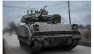 «برادلي» ترمم الجبهة.. «أسطورة» تخرج من القُمقم في أوكرانيا