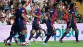 حرب شرسة.. برشلونة يتحدى «الزمن والمال» في صيف 2024