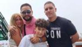 نجل أحمد رزق ينجو من «دهس عامل دليفري» بالتصالح 