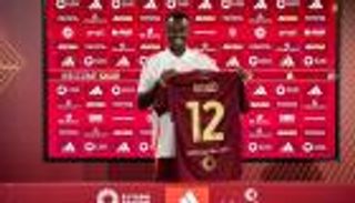 مزايا متعددة.. لماذا راهن روما على سعود عبدالحميد؟