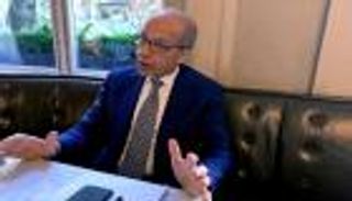 محافظ «المركزي الليبي» وكبار موظفيه يغادرون البلاد خوفا من فصيل مسلح