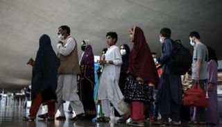 لاجؤون أفغان