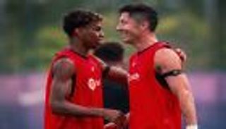 ليفاندوفسكي ويامال.. ماكينات لا تهدأ مع فليك