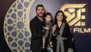 ابنة طوني عيسى تثير ضجة بجمالها ورقتها (فيديو)