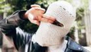 عبدالله عمرو دياب هو الرابر الملثم تووليت؟