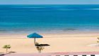 أفضل شواطئ رأس الخيمة.. دليل الزوار للاستمتاع بالشمس والبحر