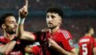 «سحرني في 6 أشهر».. وسام أبو علي يتغنى بالأهلي المصري