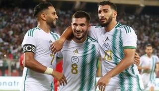 لاعبو منتخب الجزائر