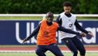 خوفا من الاستبعاد.. كانتي يثير الجدل مع فرنسا (فيديو)