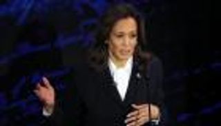 ترامب يحاول مهاجمة هاريس من «بوابة والدها».. ماذا حدث؟