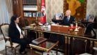 موازنة تونس 2025 ولعبة التوازنات الكبرى.. تجميد رواتب ورفع الدعم