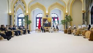 الشيخ محمد بن زايد آل نهيان رئيس دولة الإمارات ورئيس مجلس الدولة الصيني