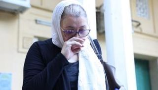 حنان سليمان في جنازة ناهد رشدي