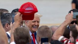 ترامب بين أنصاره