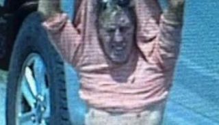 صورة متداولة لروث خلال اعتقاله