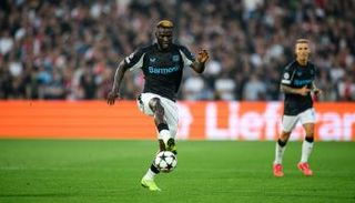 فيكتور بونيفاس مهاجم باير ليفركوزن