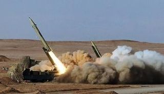 صواريخ فجر 5 الإيرانية الصنع