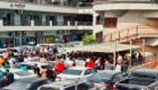 بعد قفزة الدولار.. مخاوف في ليبيا من مستقبل مشروعات الإعمار