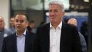 بعد مازة.. منتخب الجزائر يقلق ألمانيا بتحرك نحو نجم جديد
