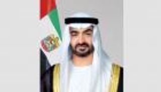 محمد بن زايد يجري اتصالين هاتفيين مع بيل كلينتون وعائلة كارتر