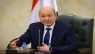 استفتاء ضد انقلاب الحوثي.. العليمي يبرز الحراك الشعبي بذكرى ثورة اليمن