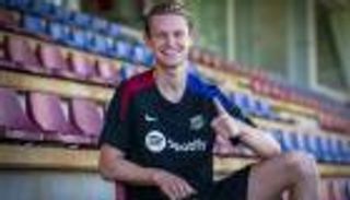 صدمة نفسية وخبر سعيد.. دي يونغ يخرج عن صمته بـ4 رسائل