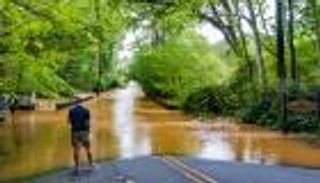 إعصار هيلين.. مأساة تضرب الولايات المتحدة وتخلف 64 قتيلا