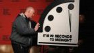 هل تقترب البشرية من النهاية؟ «ساعة يوم القيامة» تواصل العد التنازلي