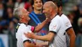 جواب نهائي.. ديشامب يفتح أبواب فرنسا أمام زيدان