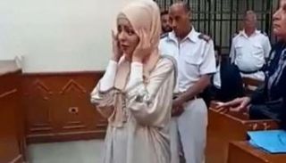 المضيفة التونسية قاتلة ابنتها في مصر