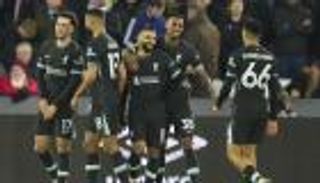 «اتركوه يرحل».. أسطورة تشيلسي يحرض ليفربول على محمد صلاح