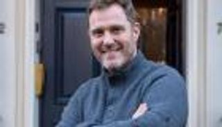 سايمون سكويب.. رؤية ريادية نحو قمة المليار متابع في 2025