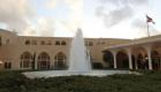 «الحياة» تعود لنافورة قصر بعبدا.. عون يجدد الأمل في لبنان