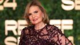 بخور وقرآن.. طقوس يسرا قبل بدء التصوير