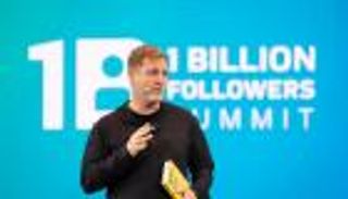 سايمون سكويب: القضايا الهادفة مفتاح صناع المحتوى لبناء قاعدة جماهيرية