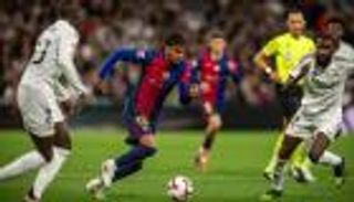 معلق مباراة الكلاسيكو بين ريال مدريد وبرشلونة في نهائي كأس السوبر الإسباني 2025