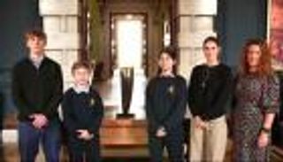 مخبأة 60 عاما.. اكتشاف عمل فني تاريخي بمدرسة بريطانية 