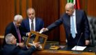 سيناريوهات اللحظات الأخيرة.. من يترأس الحكومة اللبنانية الجديدة؟
