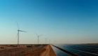 «مصدر»: نسعى لتحقيق 100 غيغاواط من الطاقة النظيفة بحلول 2030