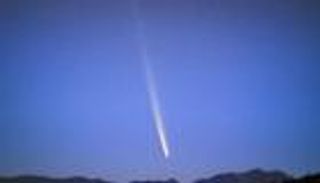 مذنب «أطلس» يلمع في سماء الإمارات.. رصد نهاري من مرصد الختم الفلكي