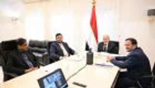 مهمة إنقاذ الريال.. «الرئاسي اليمني» يقر تنفيذ خطة التعافي الاقتصادي