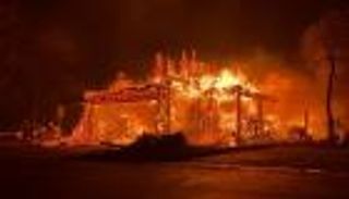 بعد 10 أيام من الجحيم.. هل توقفت حرائق كاليفورنيا؟